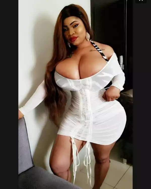 "Your Daddy Sent To Me": Roman Goddess Shows Off N1.5M Alert Man Sent To Her